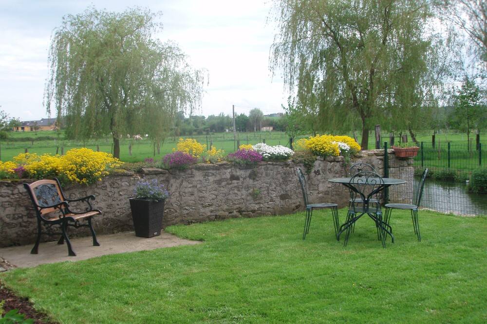 Photo of Outdoor in Dampierre-en-Bray