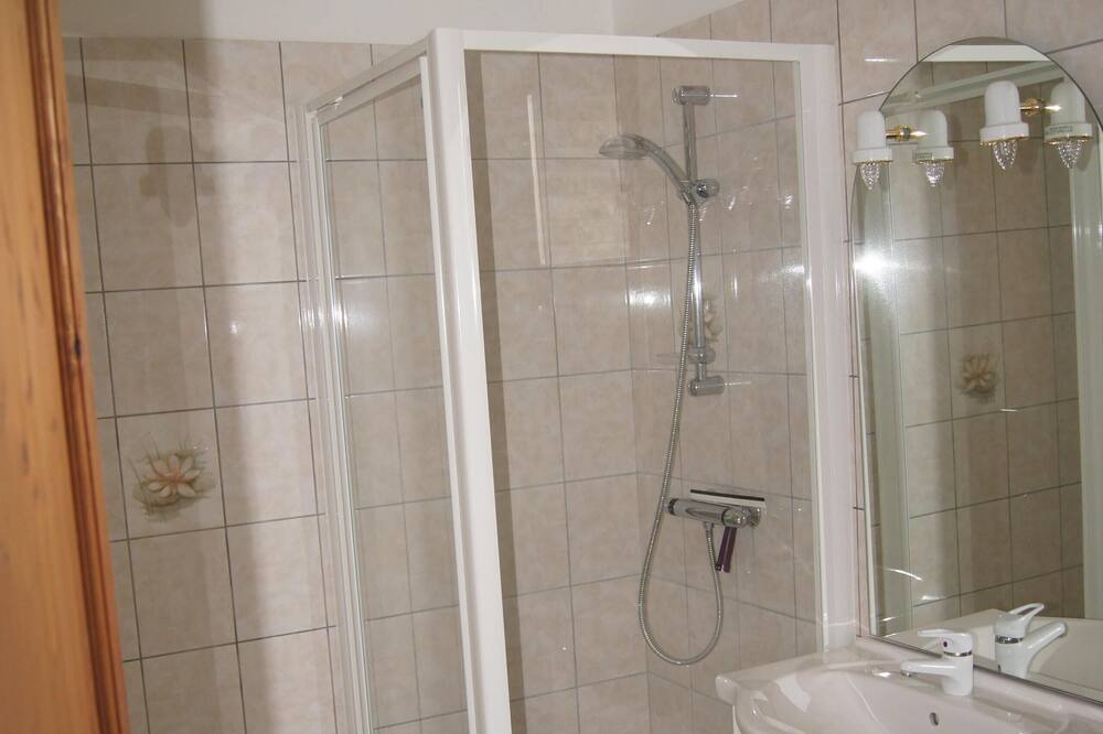 Photo of Bathroom in Dampierre-en-Bray