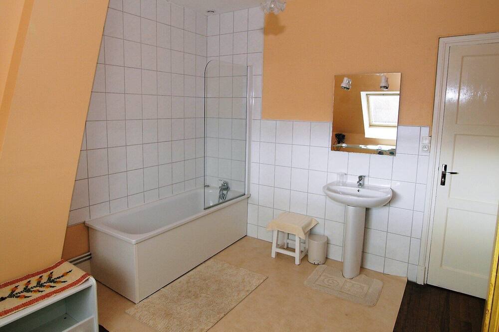 Photo of Bathroom in Audinghen