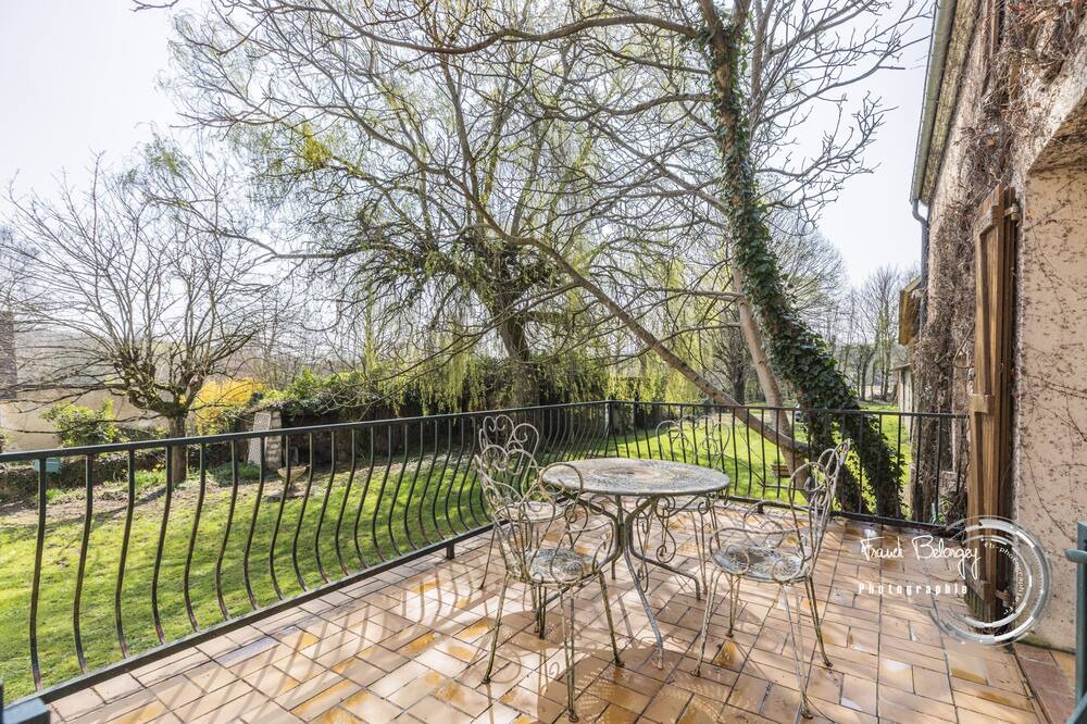 Photo of Patio Balcony in Longny les Villages