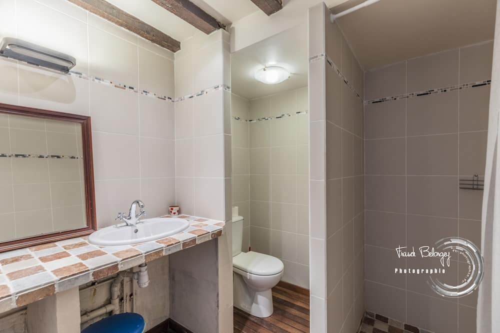 Photo of Bathroom in Longny les Villages