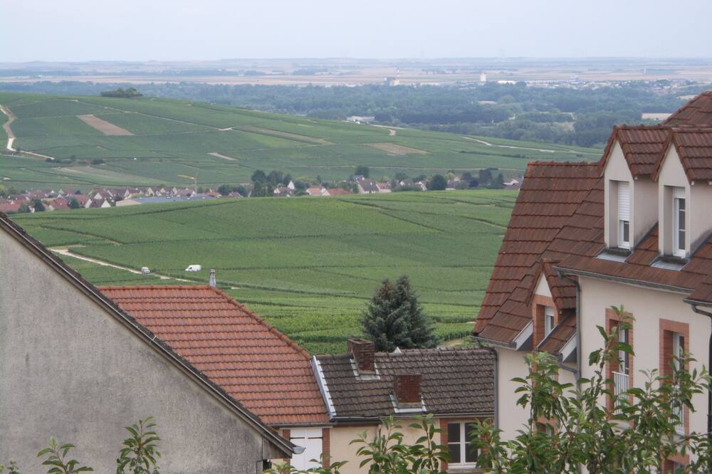 Photo of Others in Hautvillers