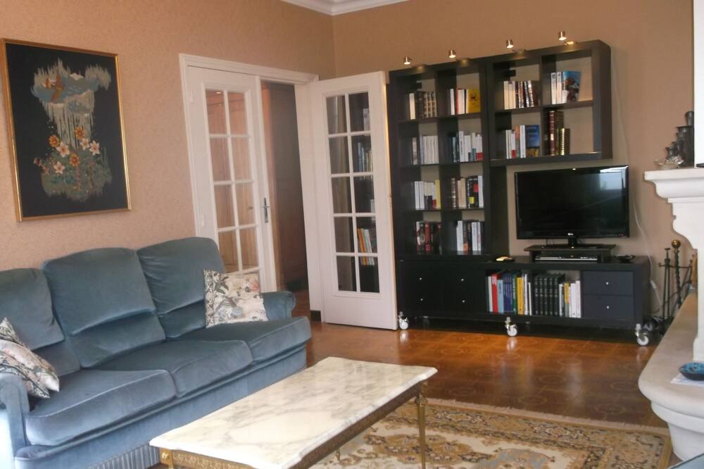 Photo of Livingroom in Hautvillers