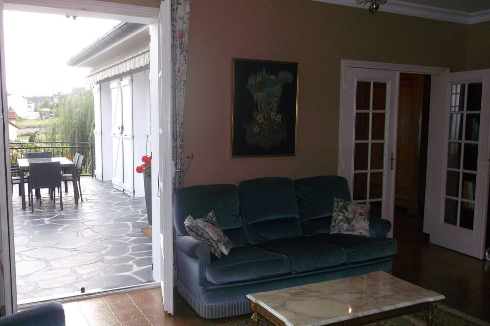 Photo of Livingroom in Hautvillers