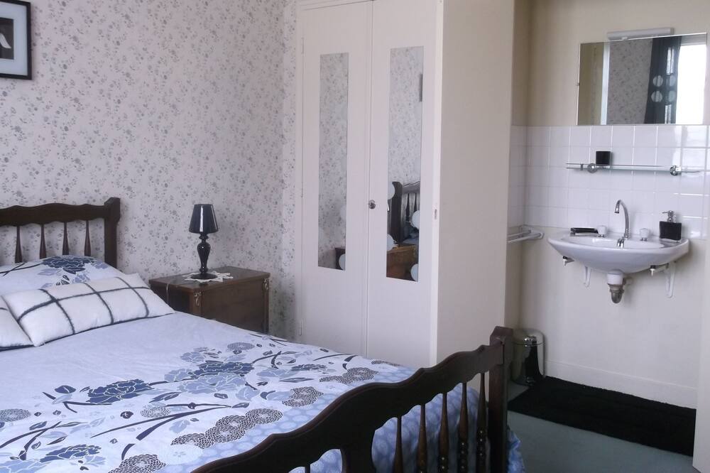 Photo of Bedroom in Hautvillers