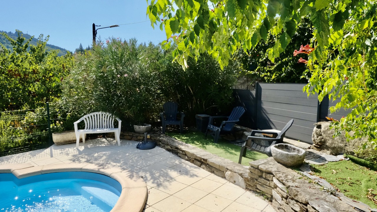 Photo of Outdoor in Premian