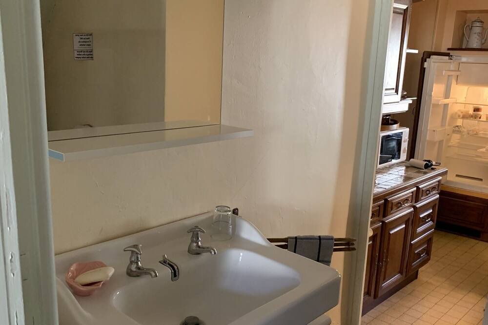 Photo of Bathroom in Bouilland