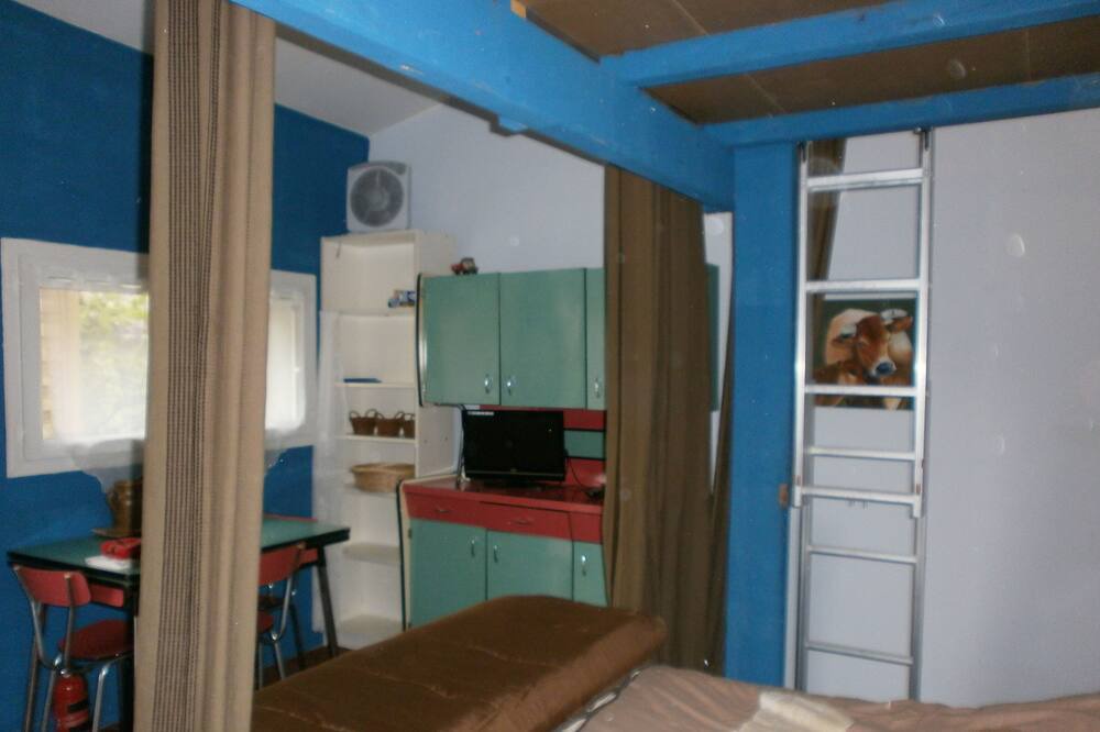 Photo of Bedroom in Fleury-les-Aubrais