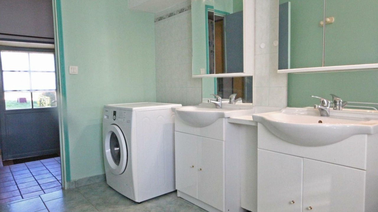 Photo of Bathroom in Pervencheres