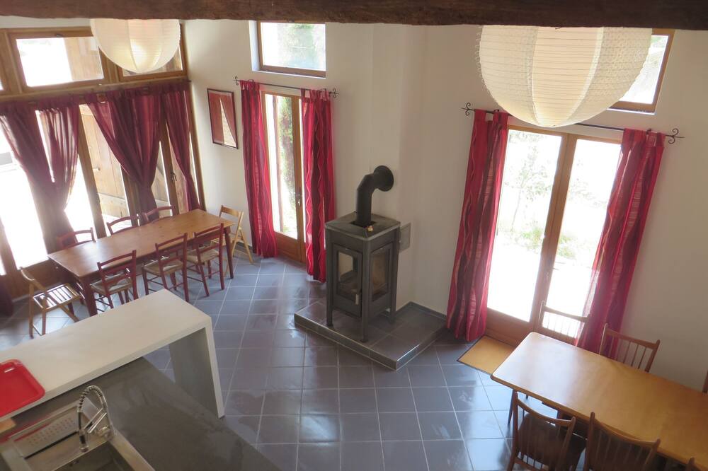 Photo of Livingroom in Sailly