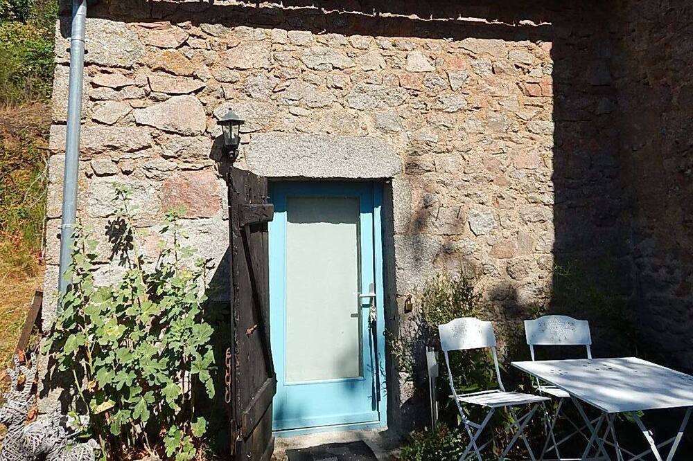 Photo of Patio Balcony in Alligny-en-Morvan
