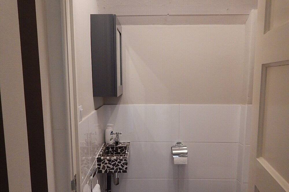 Photo of Bathroom in Alligny-en-Morvan