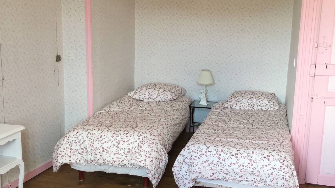Photo of Bedroom in Apchat