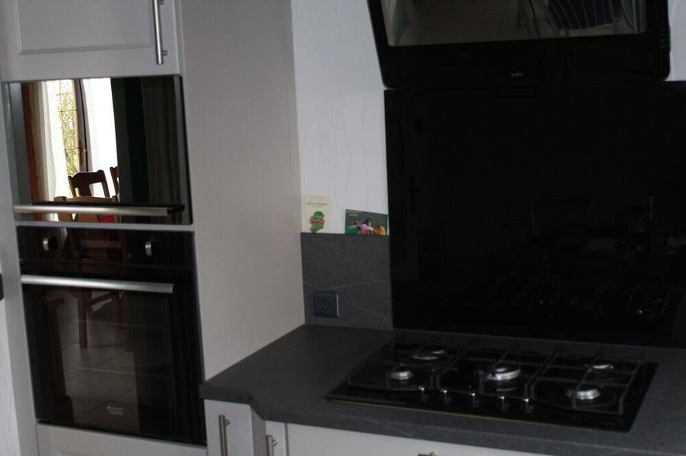 Photo of Kitchen in Saint-Aubin-Les-Elbeuf