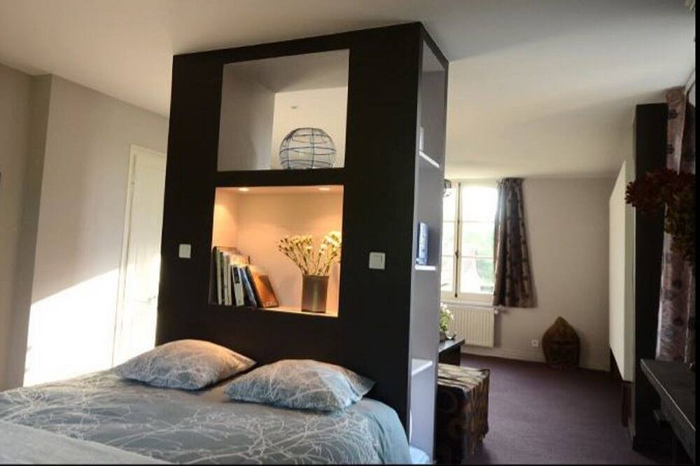 Photo of Bedroom in Toeufles