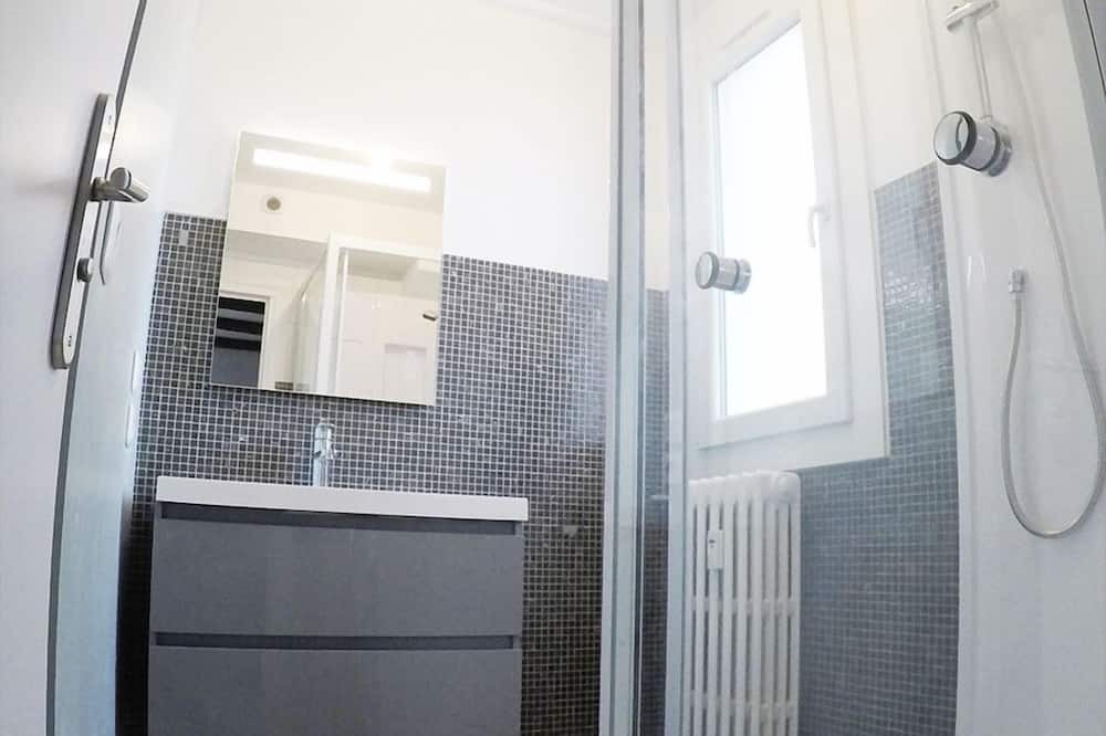 Photo of Bathroom in Reims