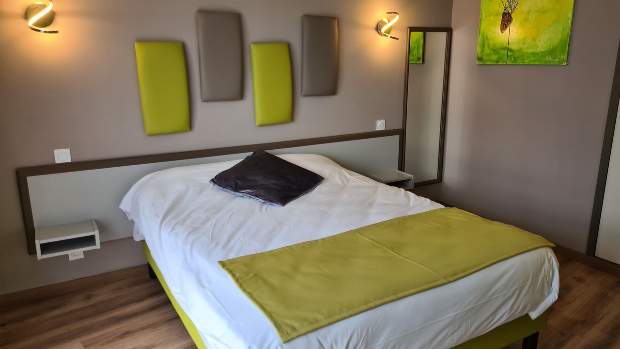 Photo of Bedroom in Salers