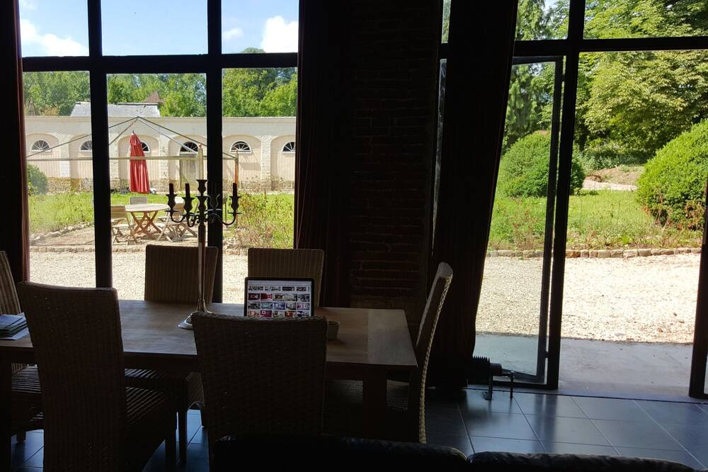 Photo of Kitchen in Humieres