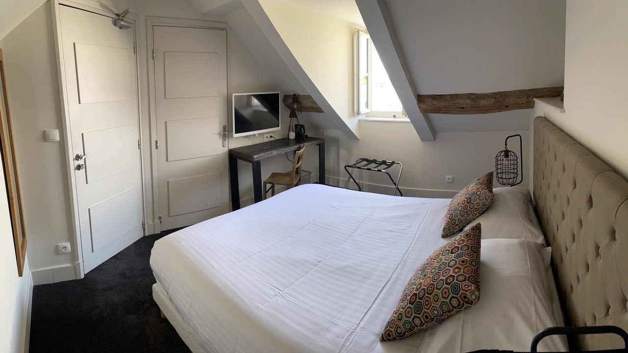 Photo of Bedroom in Chantilly