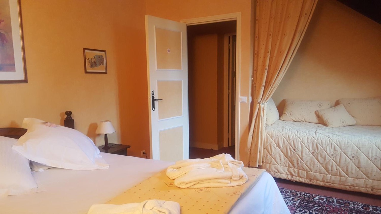 Photo of Bedroom in Germigny-l'Eveque