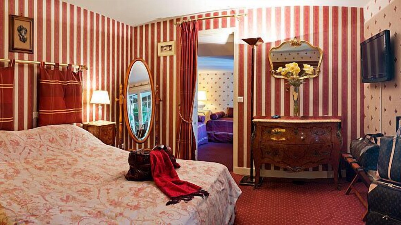 Photo of Bedroom in Germigny-l'Eveque