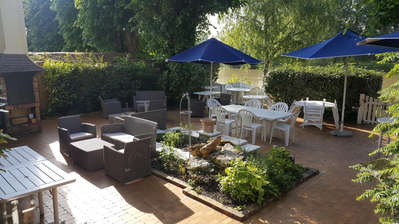 Photo of Patio Balcony in Germigny-l'Eveque