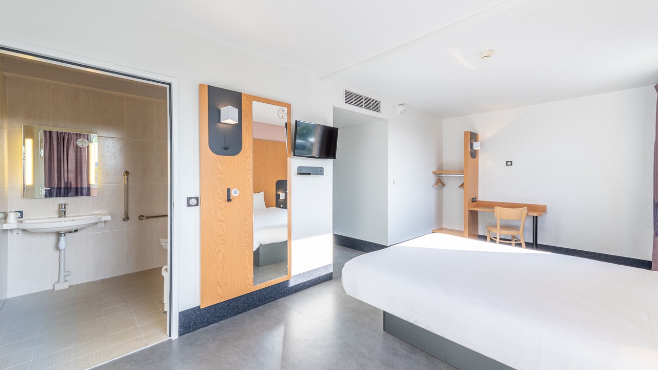Photo of Bedroom in Lieusaint