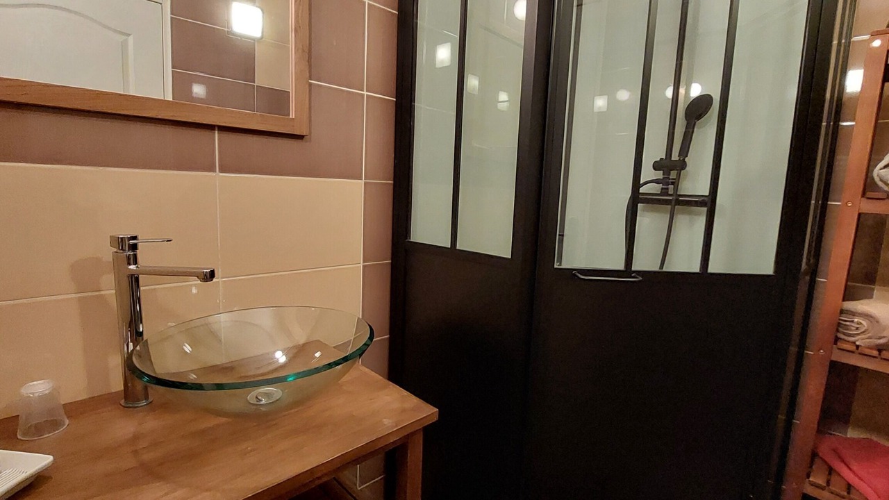 Photo of Bathroom in Fontaine-les-Vervins