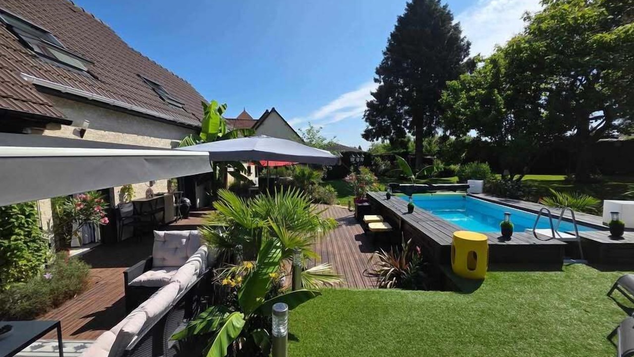 Photo of Outdoor in Crevecur-le-Grand
