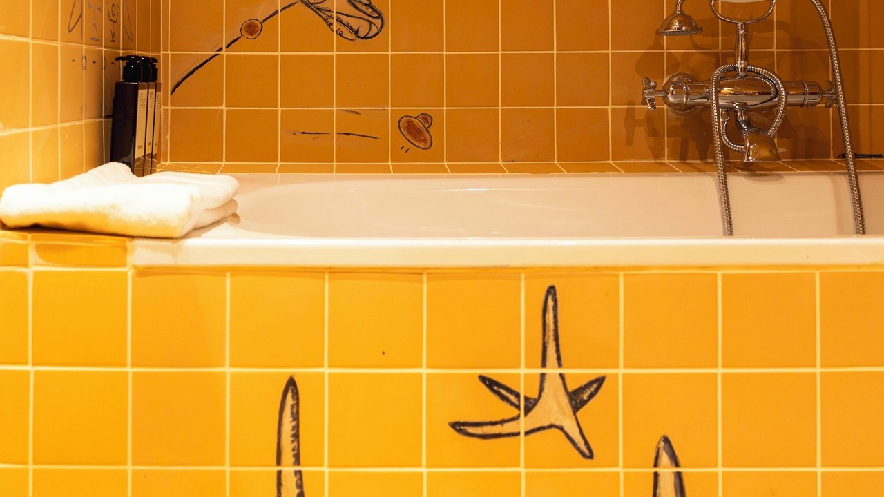 Photo of Bathroom in Barbizon