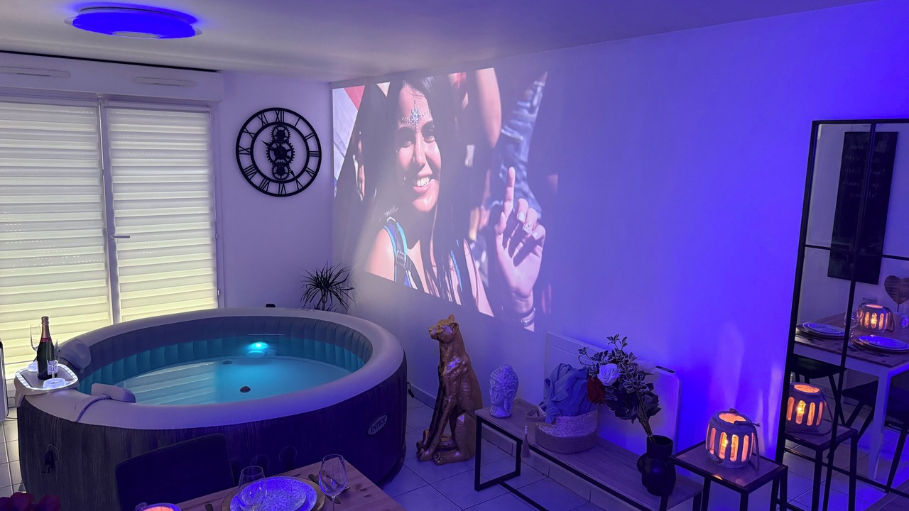 Photo of Livingroom in Avion
