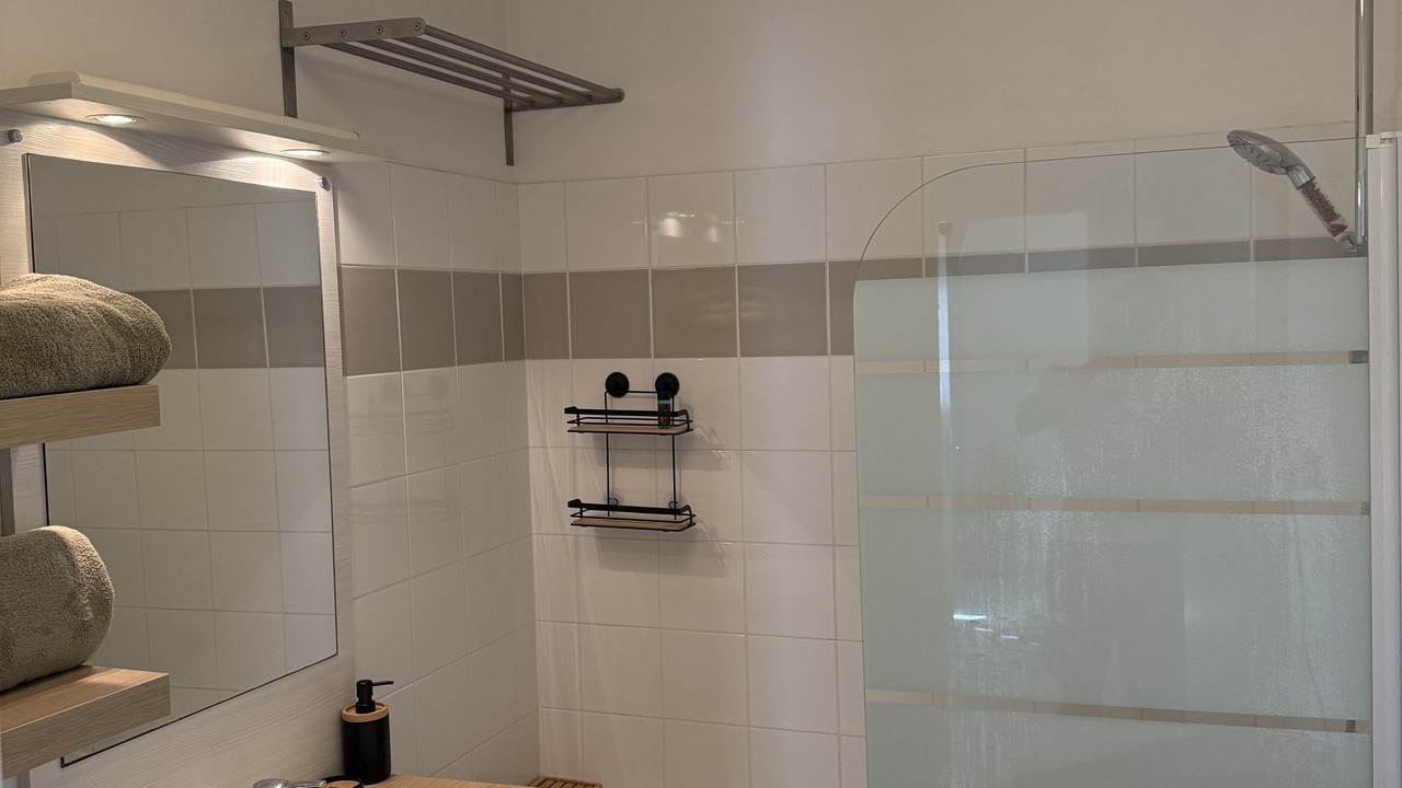 Photo of Bathroom in Avion