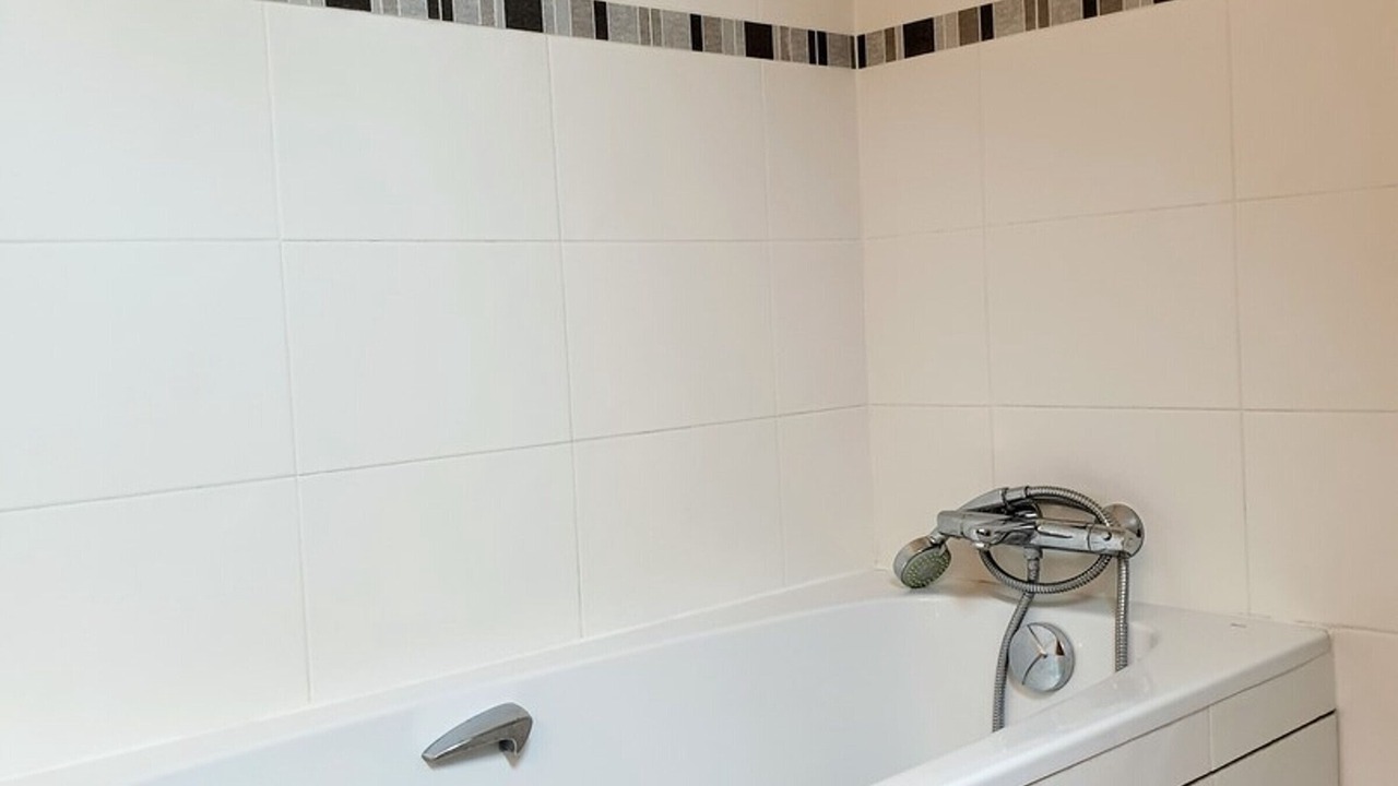 Photo of Bathroom in Mareil-le-Guyon