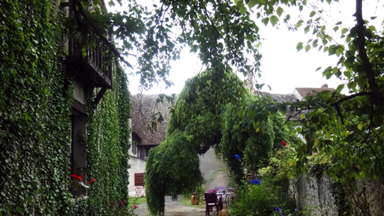 Photo of Outdoor in Houdan
