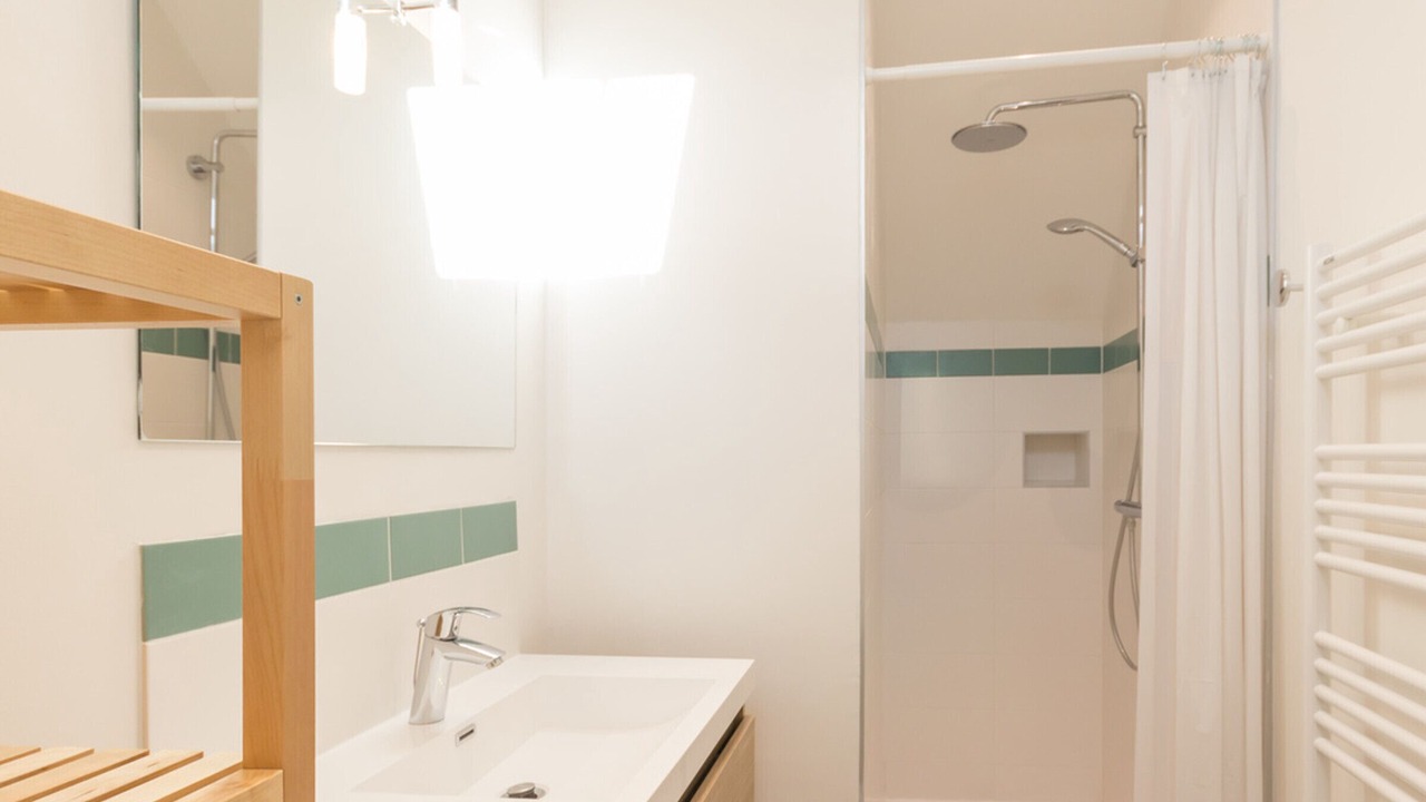 Photo of Bathroom in Maurepas