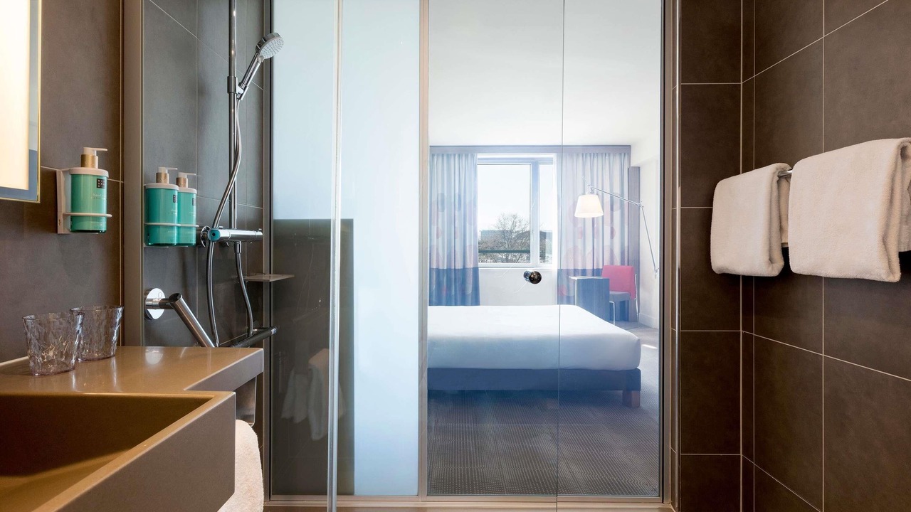 Photo of Bedroom in Saint-Denis