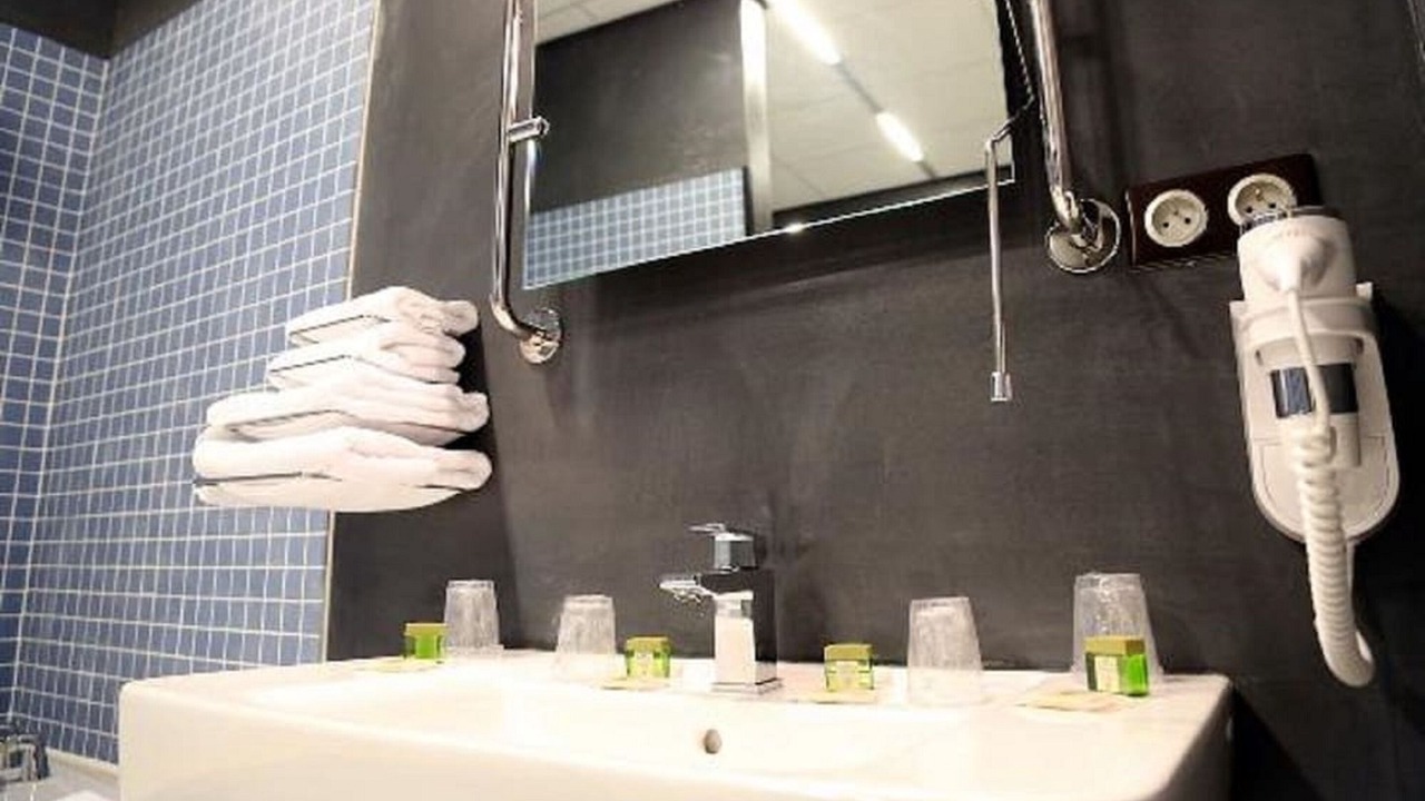 Photo of Bathroom in Bergues