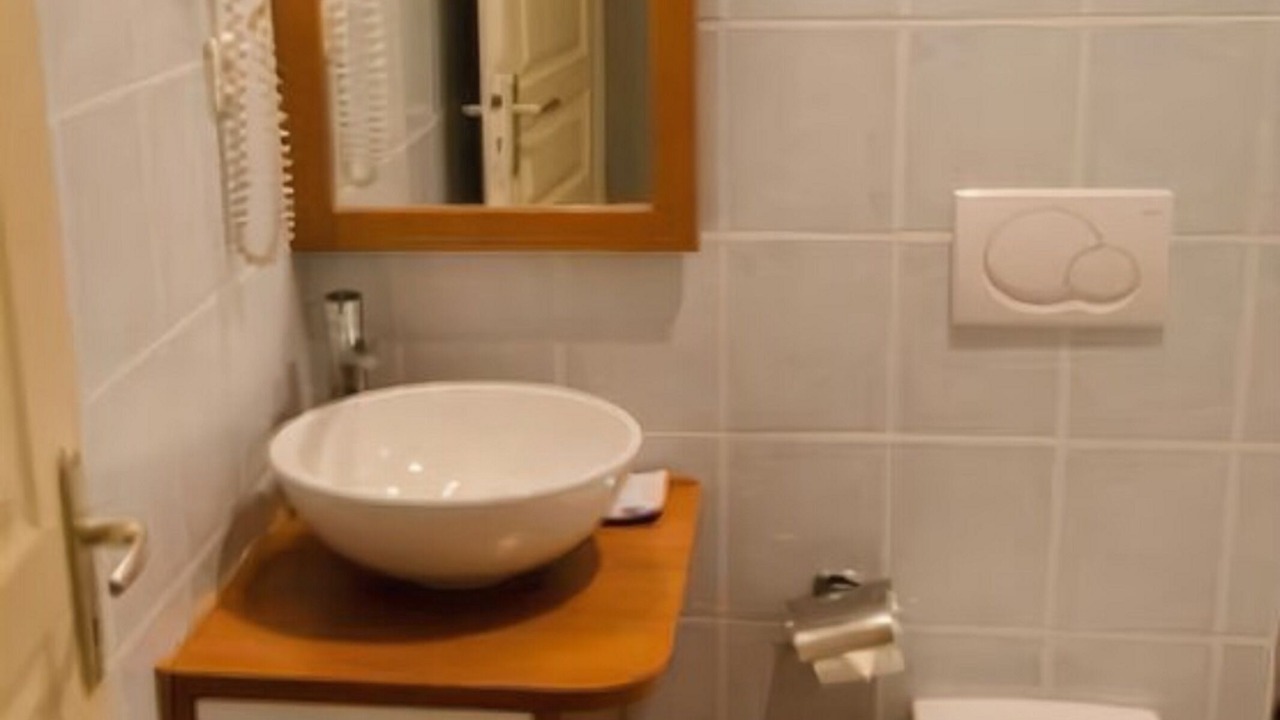 Photo of Bathroom in Bethune