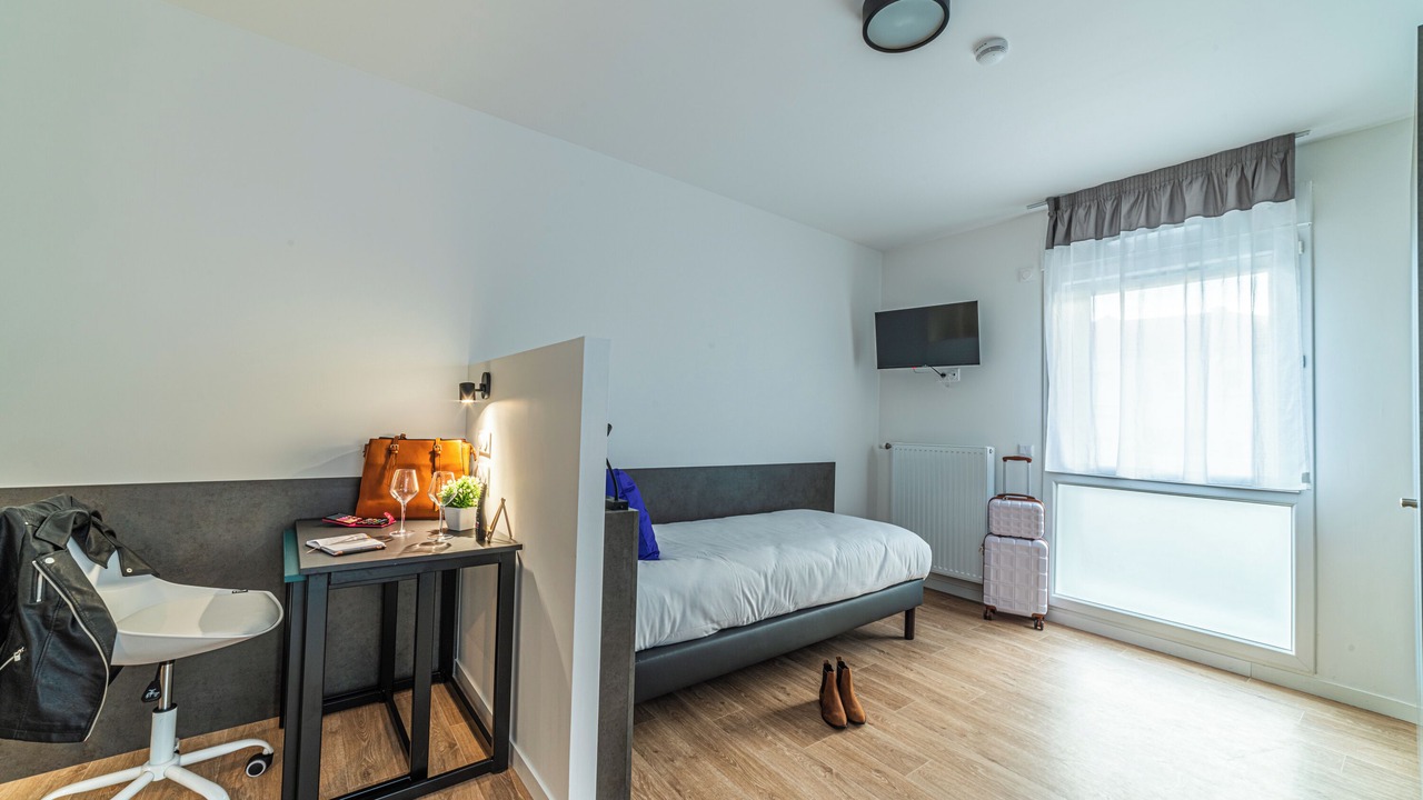 Photo of Bedroom in Noisy-le-Sec