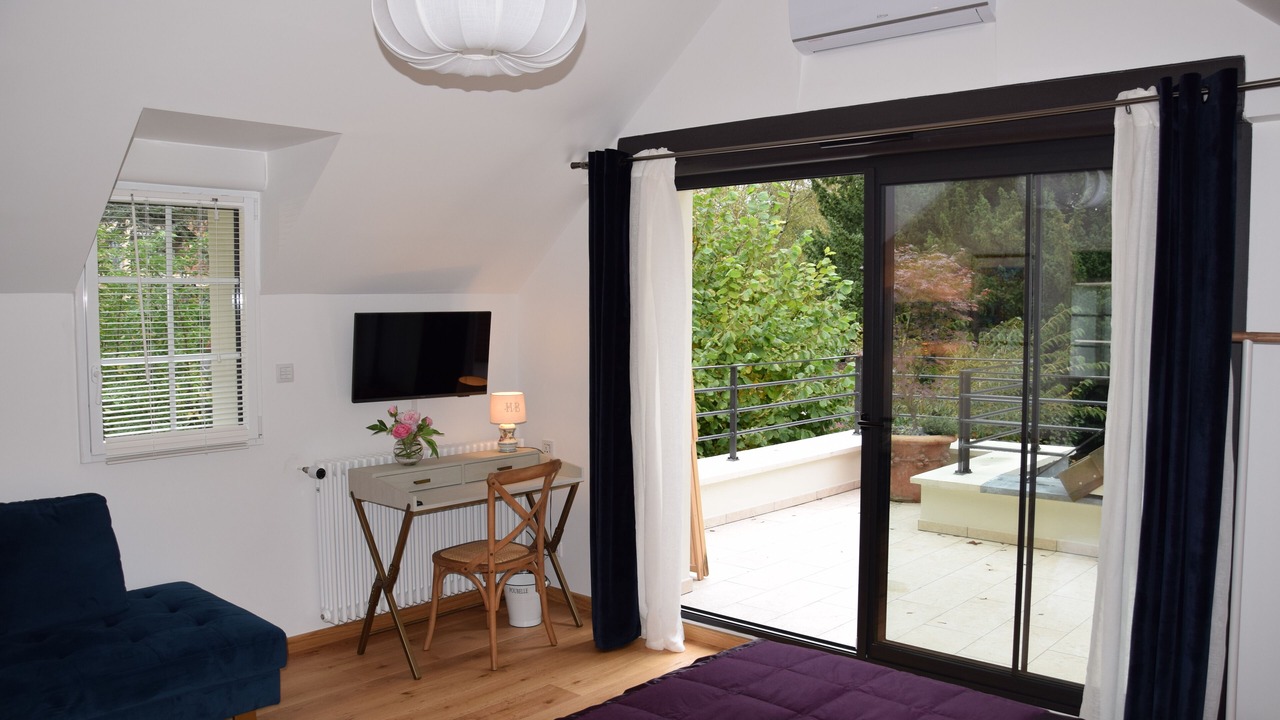 Photo of Bedroom in L'Isle-Adam