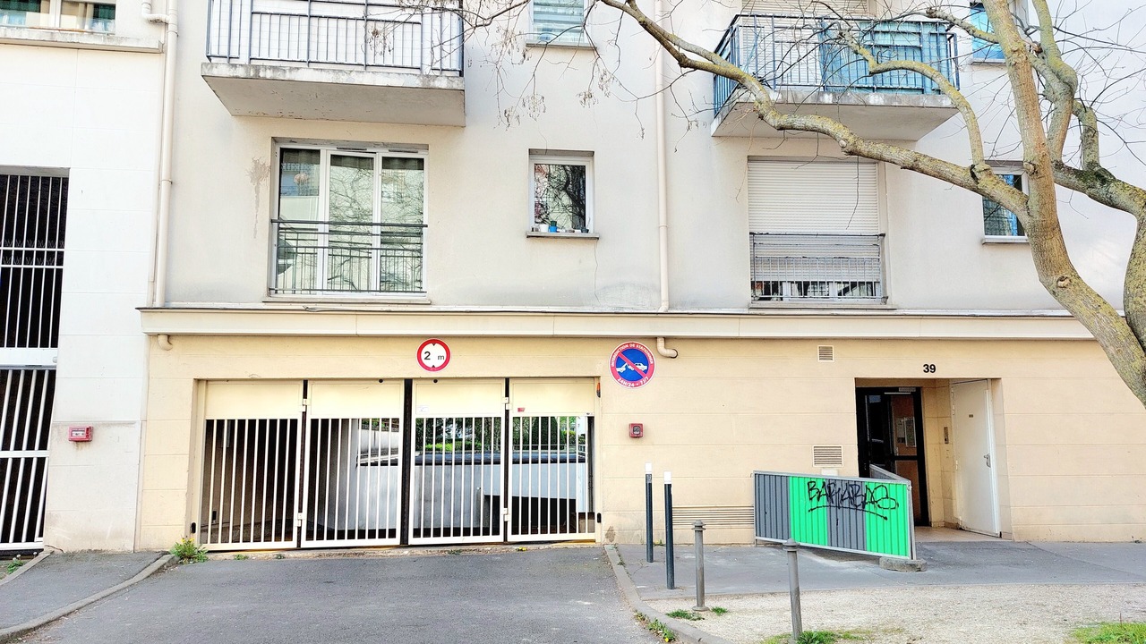 Photo of Outdoor in Cergy