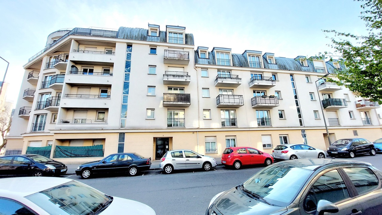 Photo of Outdoor in Cergy