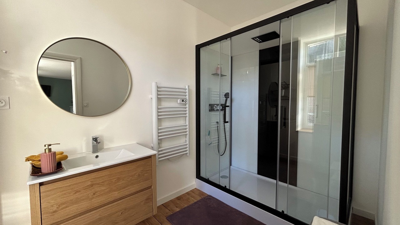 Photo of Bathroom in Avesnes-sur-Helpe