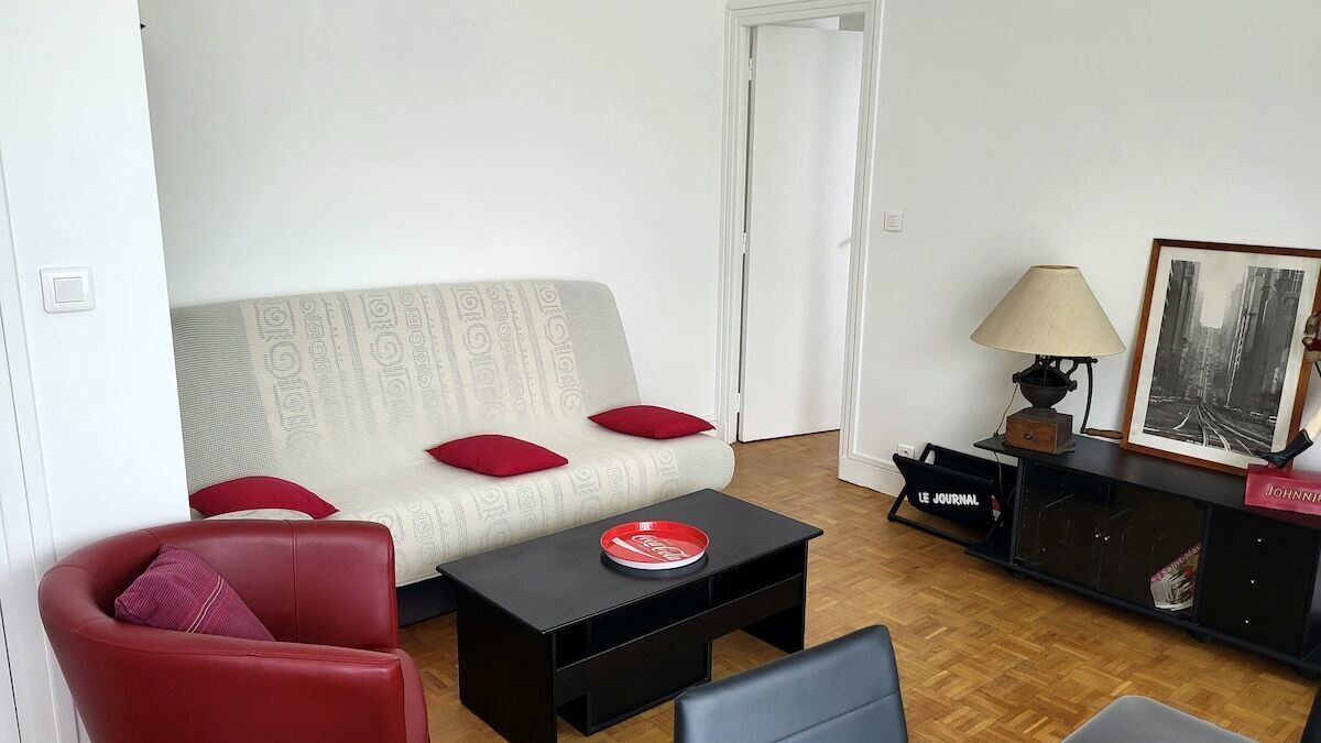 Photo of Livingroom in Adamville