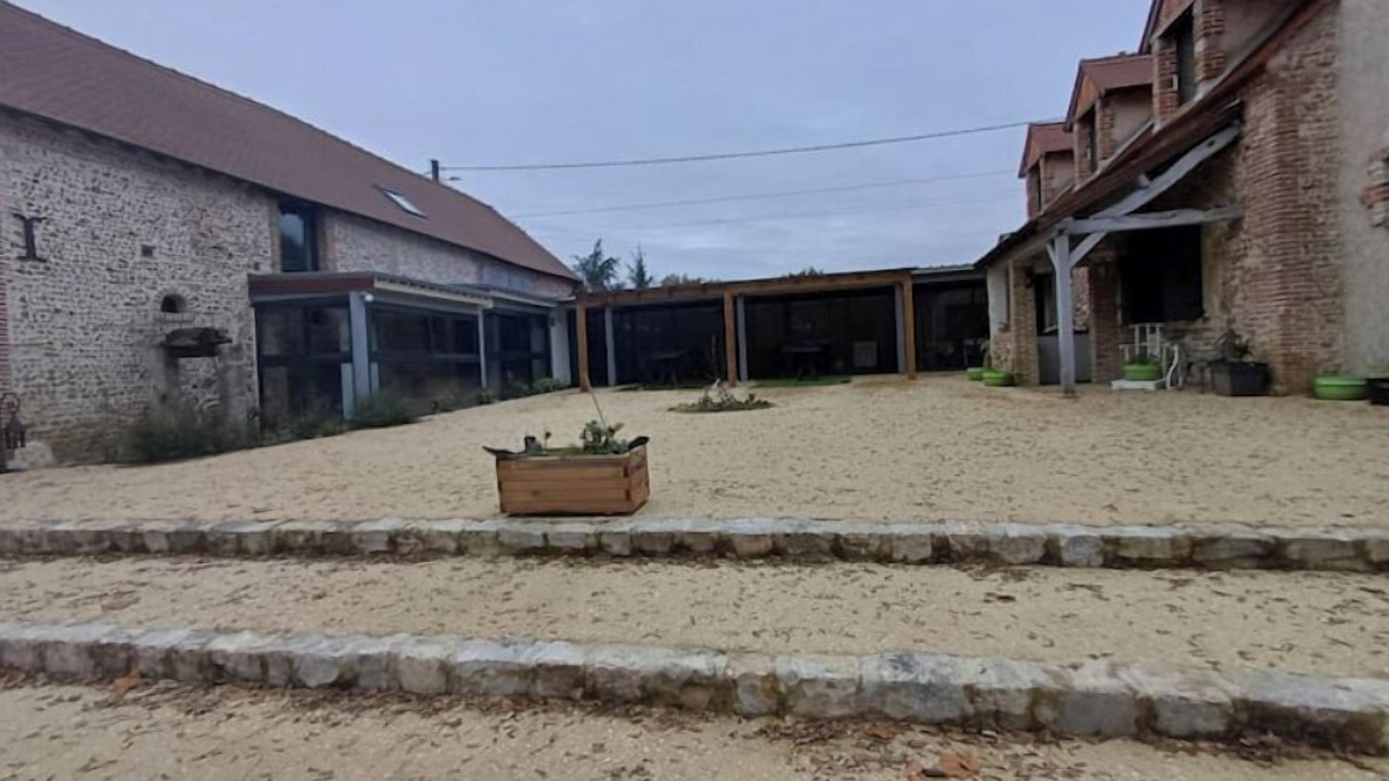 Photo of Outdoor in Les Bordes