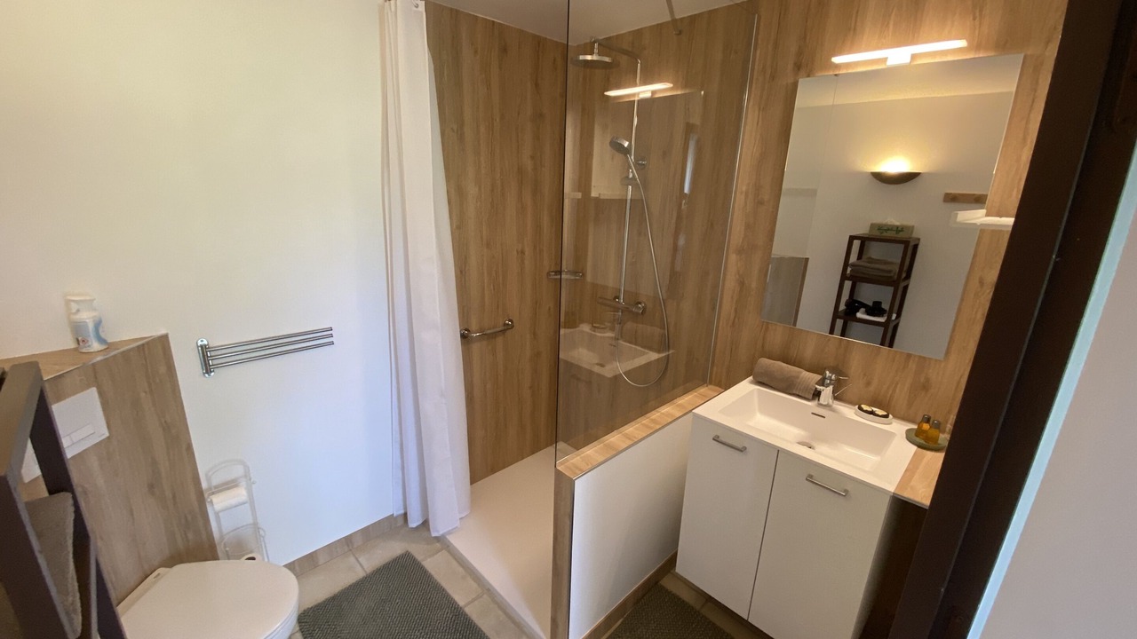 Photo of Bathroom in Contremoulins