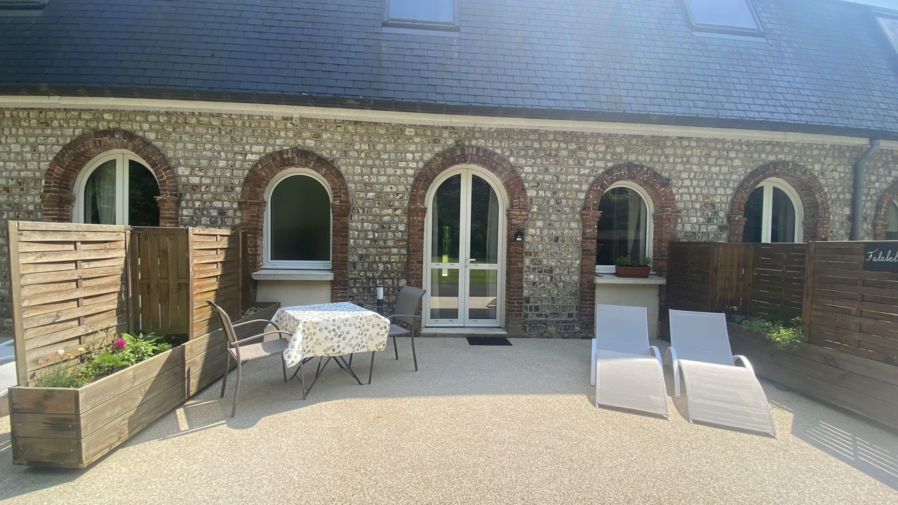 Photo of Patio Balcony in Contremoulins