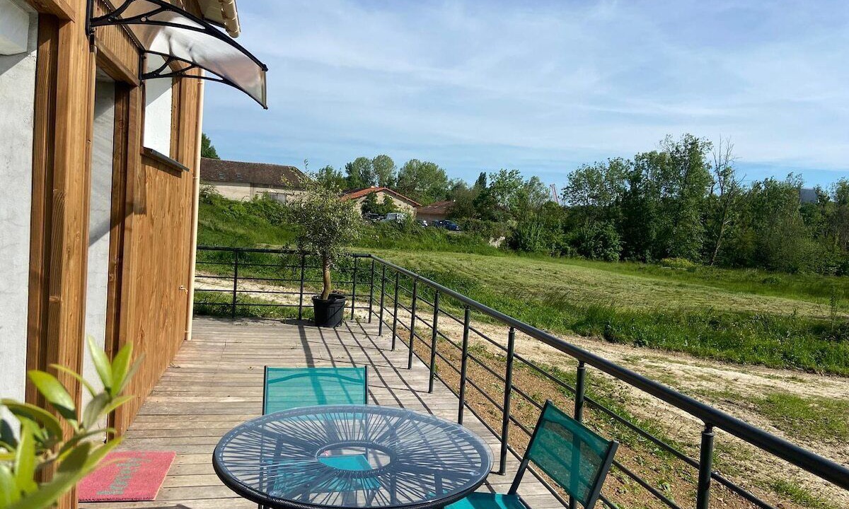 Photo of Outdoor in Vernou-la-Celle-sur-Seine