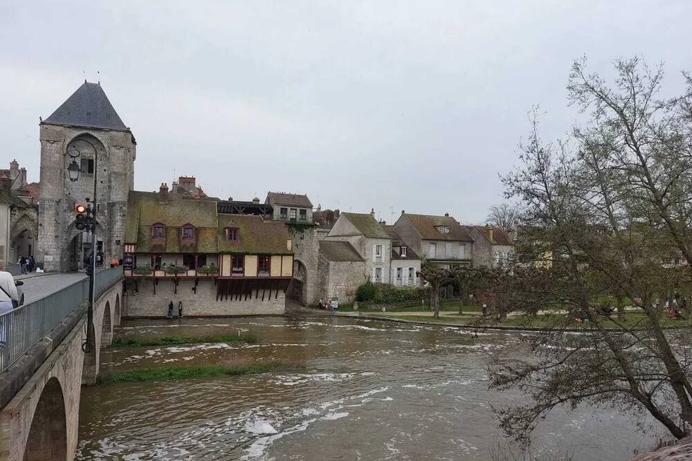 Photo of Outdoor in Ecuelles