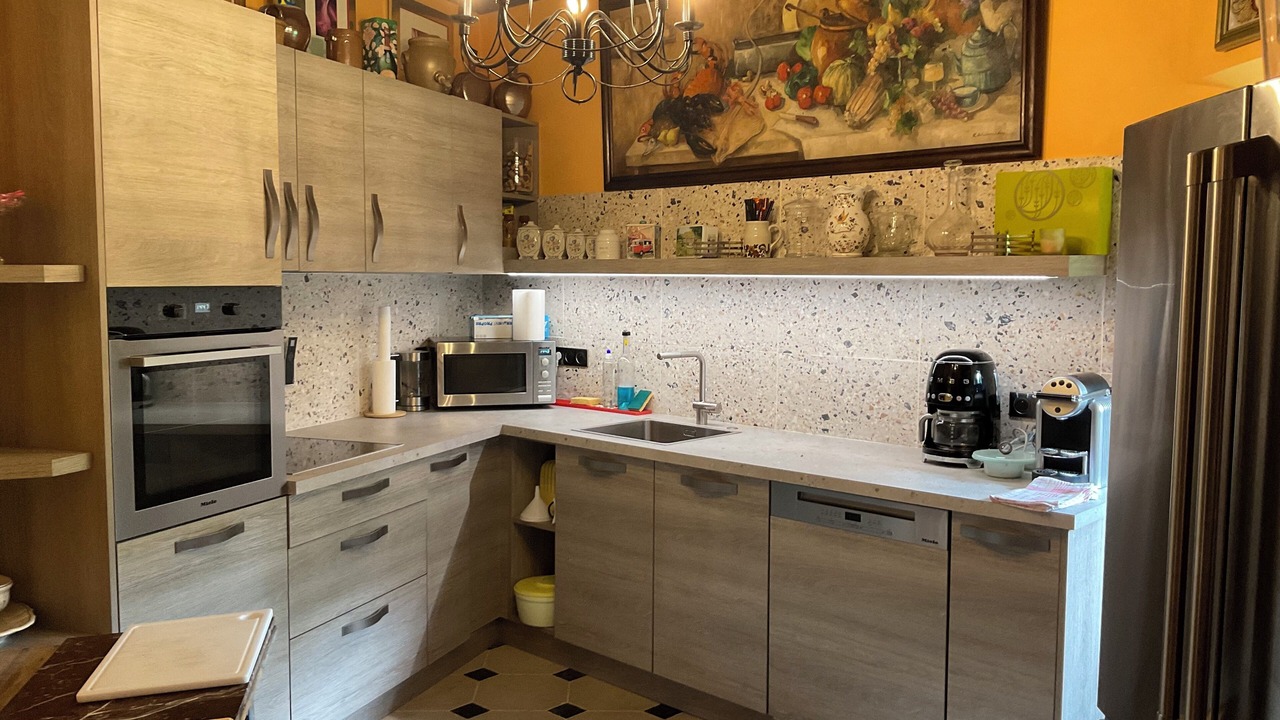 Photo of Kitchen in Morainville-Jouveaux